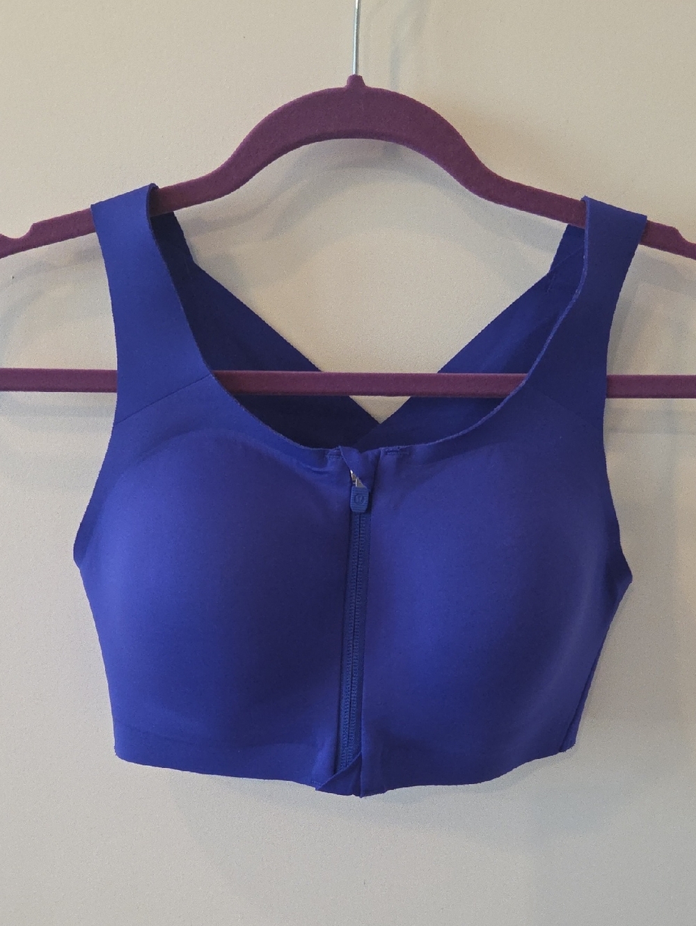 lululemon zip front sports bra 34D